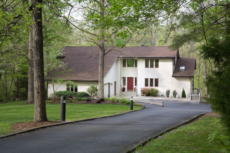 tar and chip driveway repair and installation
