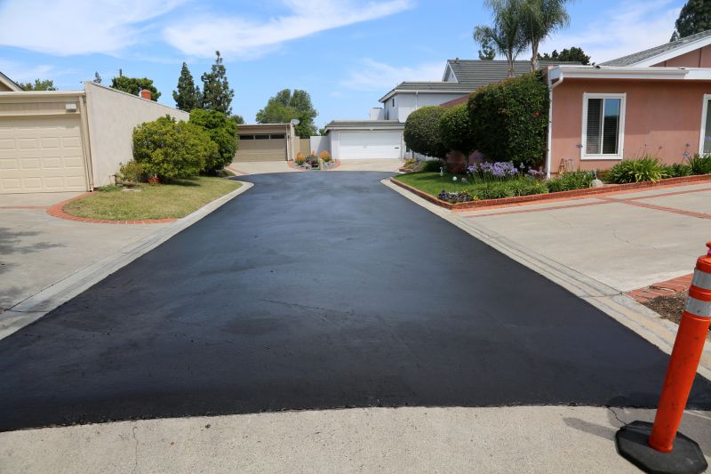 Tar Driveway Sealing in Miami Dade County, FL